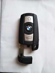 BMW116i 鍵紛失により鍵作成